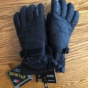 NWT Dakine Goretex Men’s Gloves